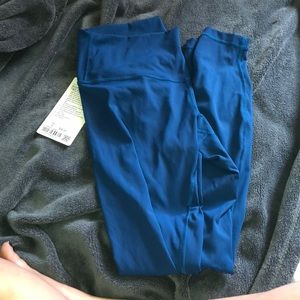 NWT LULULEMON wunder under HR tight 28” leggings